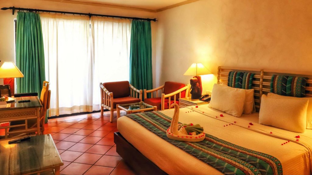 FIRST IMAGE ON CAROUSEL DIANI REEF STANDARD ROOMS ACCOMMODATION